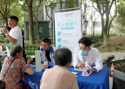 特色農(nóng)產(chǎn)品集市搬到&ldquo;家門口&rdquo;,社區(qū)居民說很贊